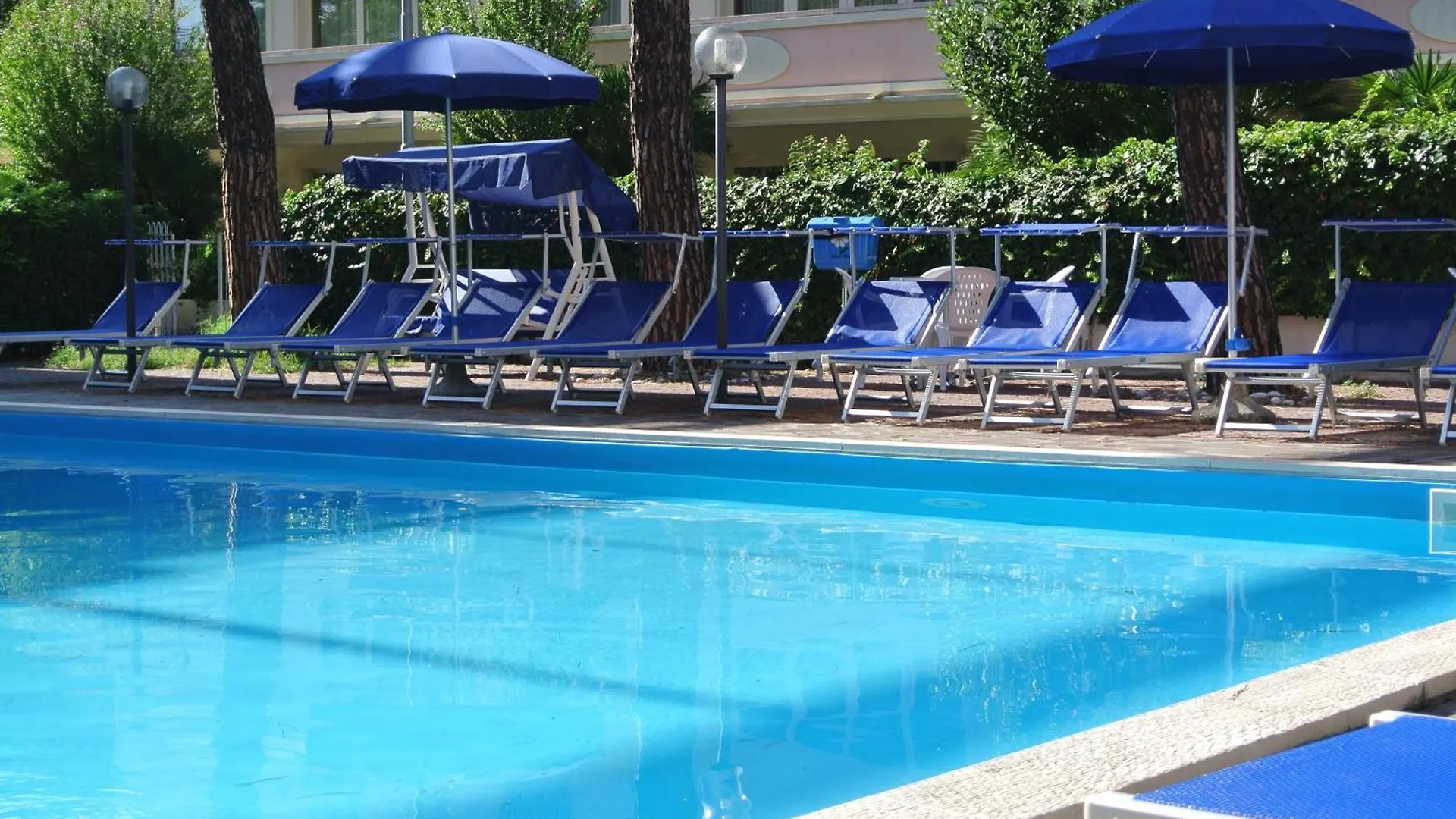 Hotel Tiffany Римини Италия